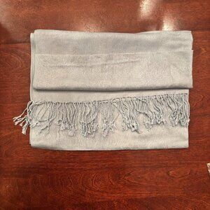 NEW in pkg, Pashmina 70% Pashmina 30% Silk, Paisley Patterned Light Blue Scarf